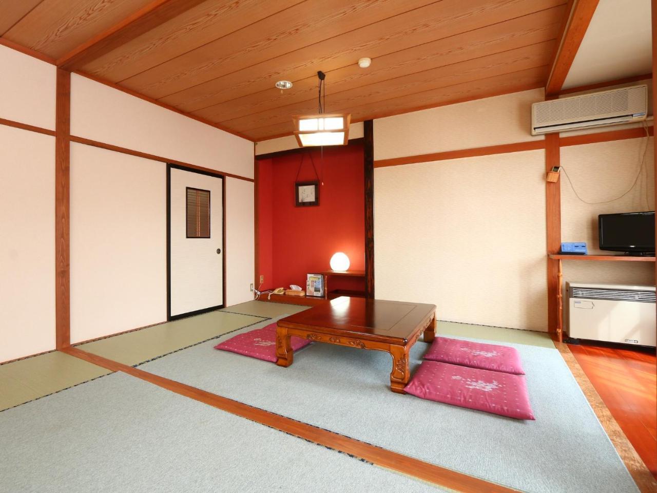 Ikemoto Hotel Nozawaonsen Buitenkant foto